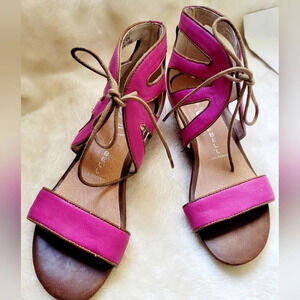 Size 6 Jeffrey Campbell pink fuschia tie wedge sandals